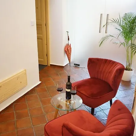 Apartment Baroque Chaplain House Kaplanka 1796 A. D. - Historical Luxury Apts In Bohemian Paradise Zelezny Brod