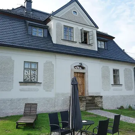 Baroque Chaplain House Kaplanka 1796 A. D. - Historical Luxury Apts In Bohemian Paradise Lägenhet Zelezny Brod