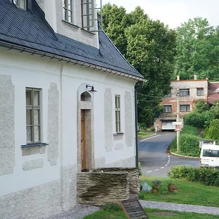 Baroque Chaplain House Kaplanka 1796 A. D. - Historical Luxury Apts In Bohemian Paradise Lägenhet