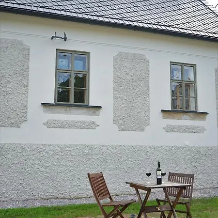 Baroque Chaplain House Kaplanka 1796 A. D. - Historical Luxury Apts In Bohemian Paradise * Zelezny Brod