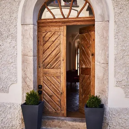 Apartment Baroque Chaplain House Kaplanka 1796 A. D. - Historical Luxury Apts In Bohemian Paradise