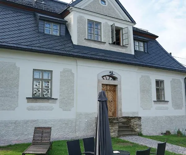 Baroque Chaplain House Kaplanka 1796 A. D. - Historical Luxury Apts In Bohemian Paradise Apartmán Zelezny Brod