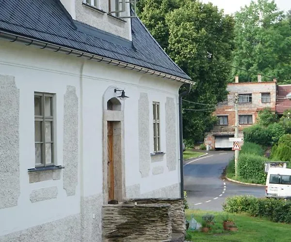 Baroque Chaplain House Kaplanka 1796 A. D. - Historical Luxury Apts In Bohemian Paradise アパート